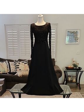 VINTAGE Dave & Johnny Black Long Sleeve Scoop Neck Gown